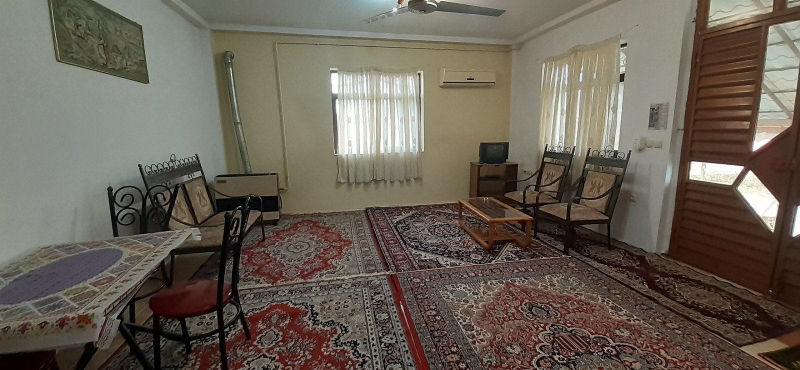 سالن ویلای همکف