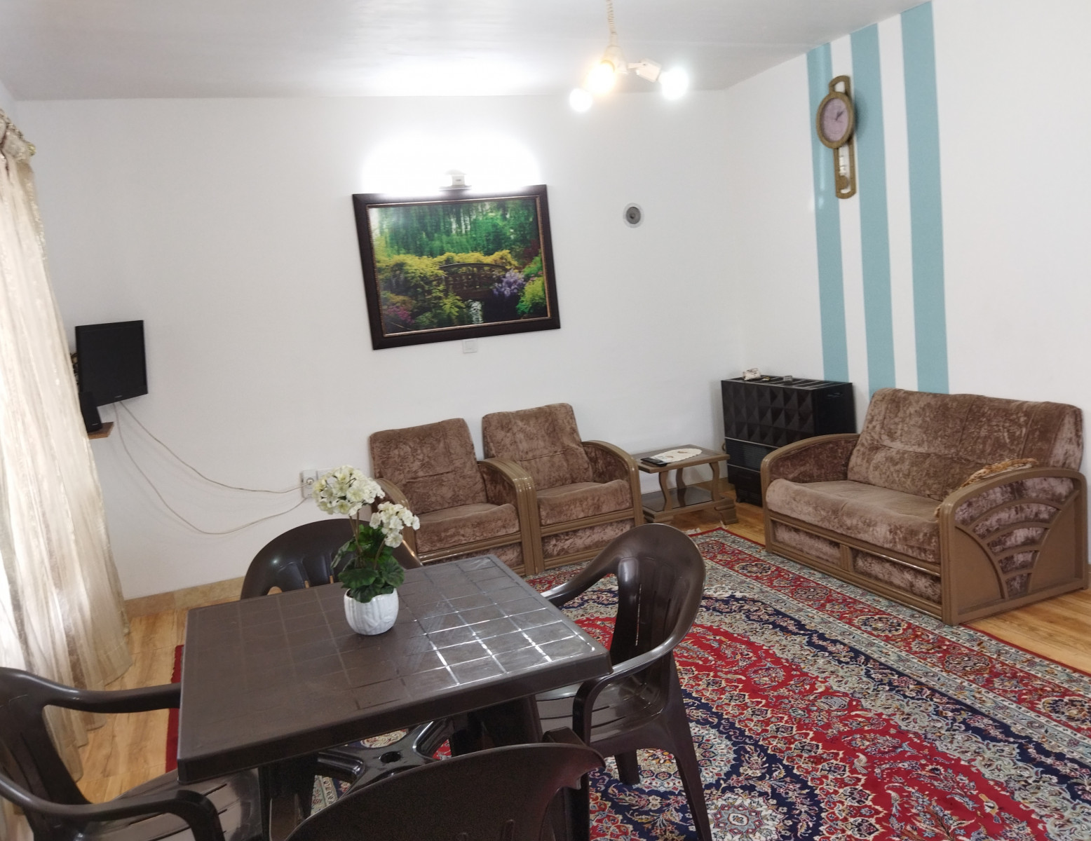 پذیرایی و تیوی