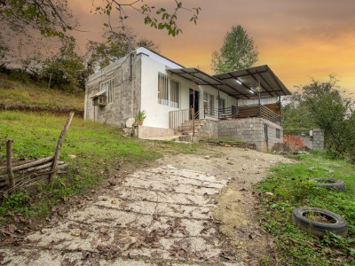 دربست با تراس نزدیک به جنگل ،شالیزار و رودخانه دربست با تراس نزدیک به جنگل ،شالیزار و رودخانه