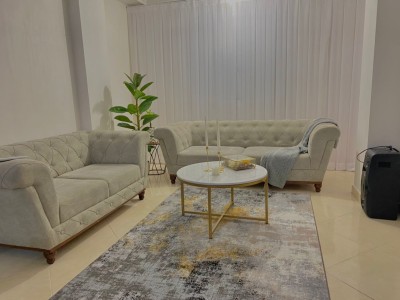 واحد مبله و تمیز و شیک در قشم (طبقه 4) واحد مبله و تمیز و شیک در قشم (طبقه 4)