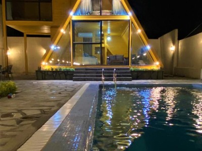 کلبه سوئیسی دوبلکس  مجاور رودخانه