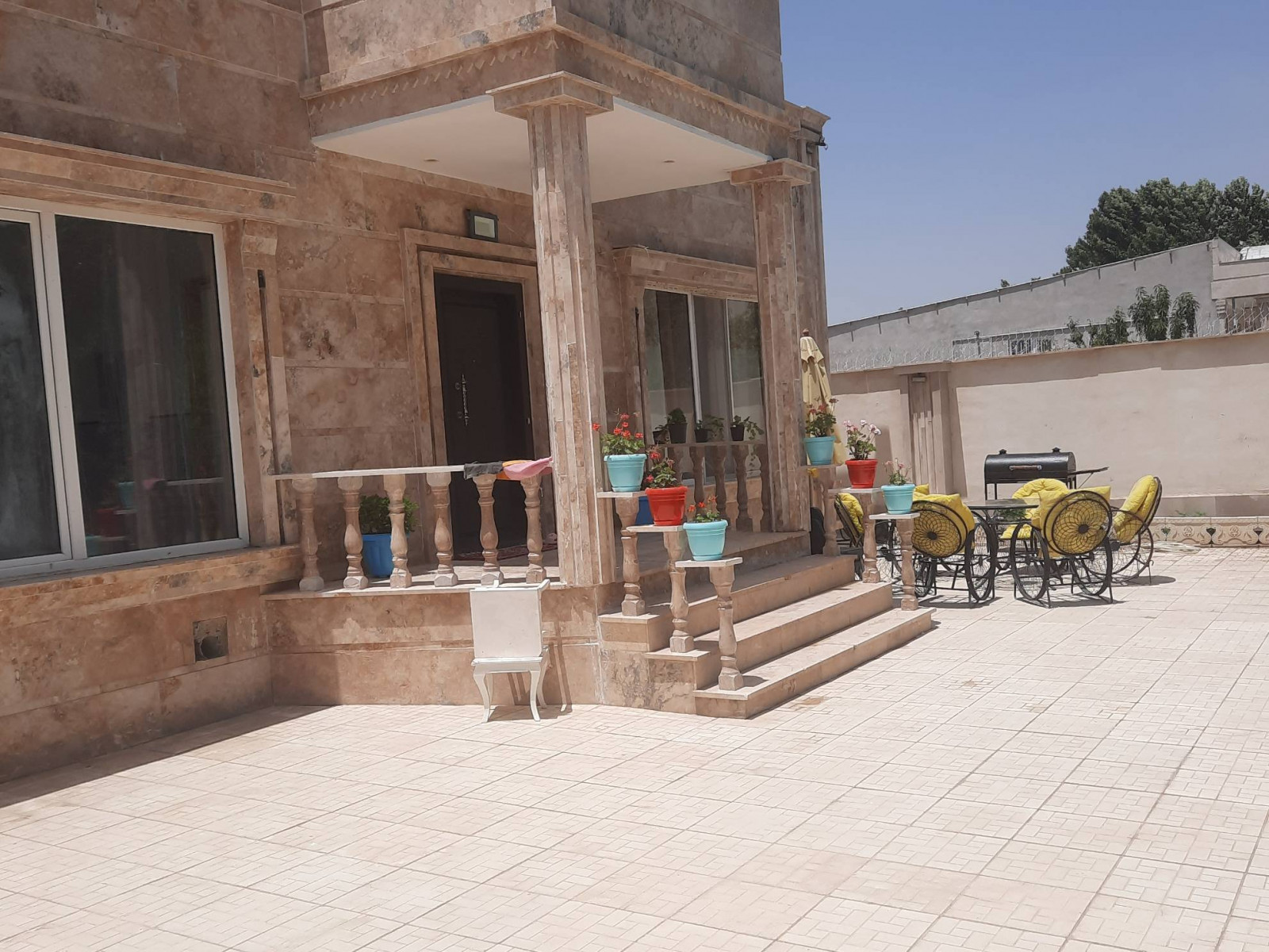 نمای سنگی ساختمان