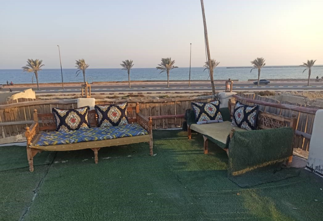 فضای پشت بام