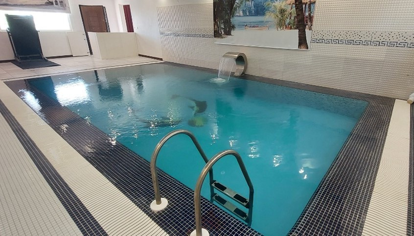 استخر استخر