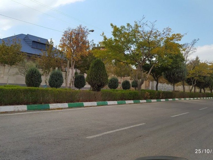 نمای دور باغ ویلا آبی از بلوار شمالی