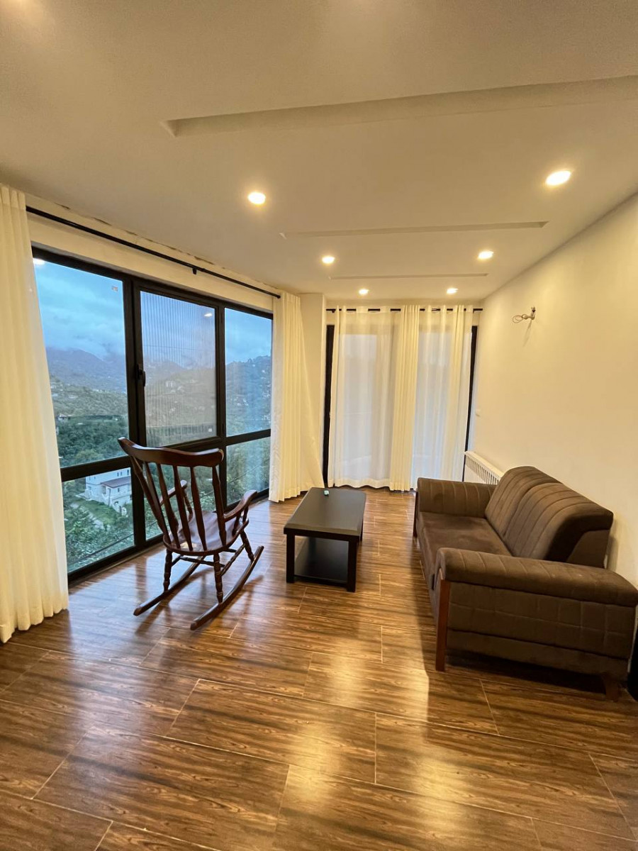 سالن طبقه همکف سالن طبقه همکف