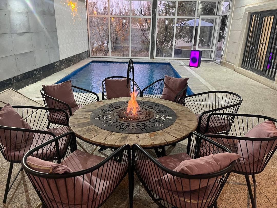 استخر سرپوشیده استخر سرپوشیده