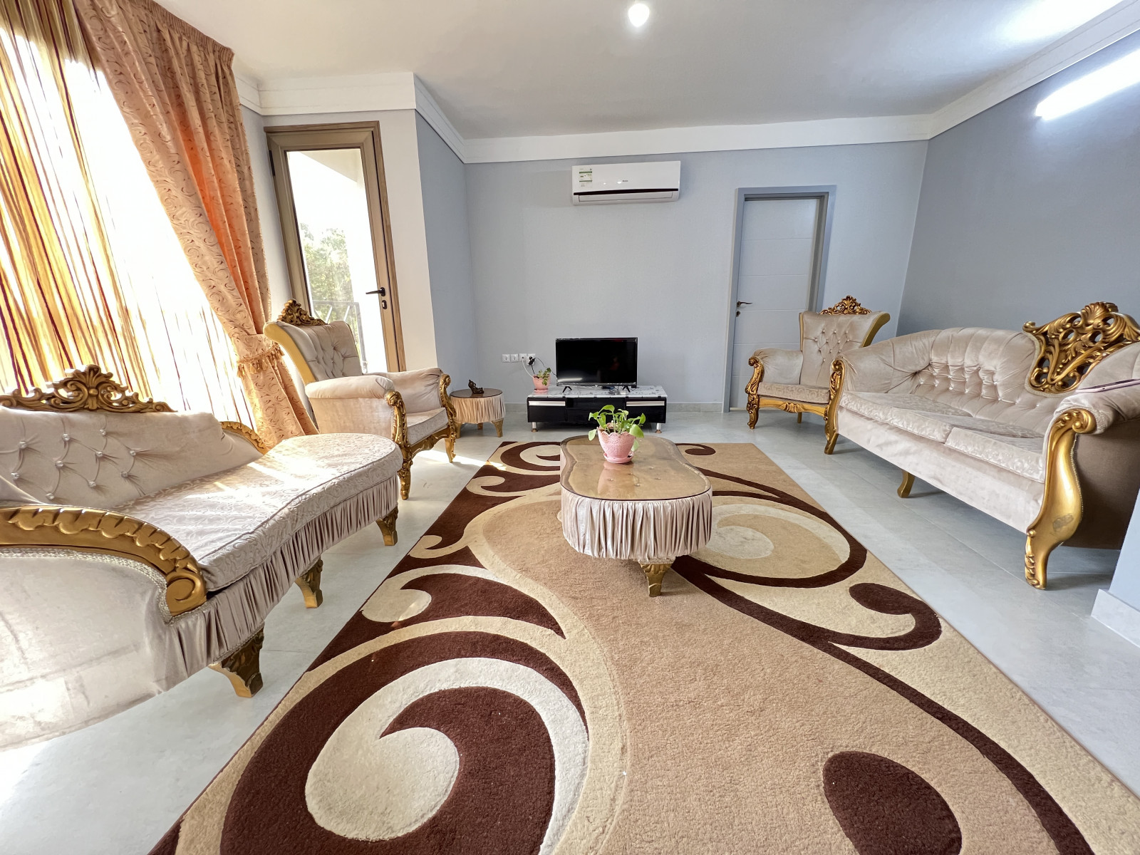 اتاق پذیرایی اتاق پذیرایی