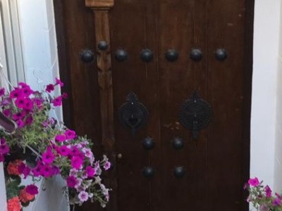 واحد سنتی با دسترسی مناسب به میدان نقش جهان