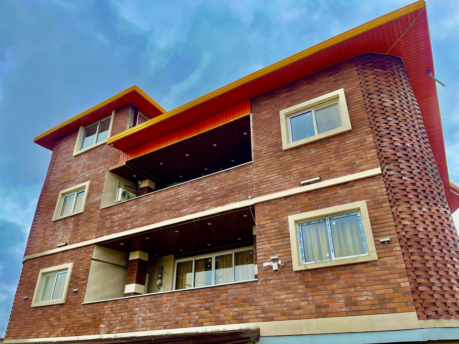 نمای ساختمان