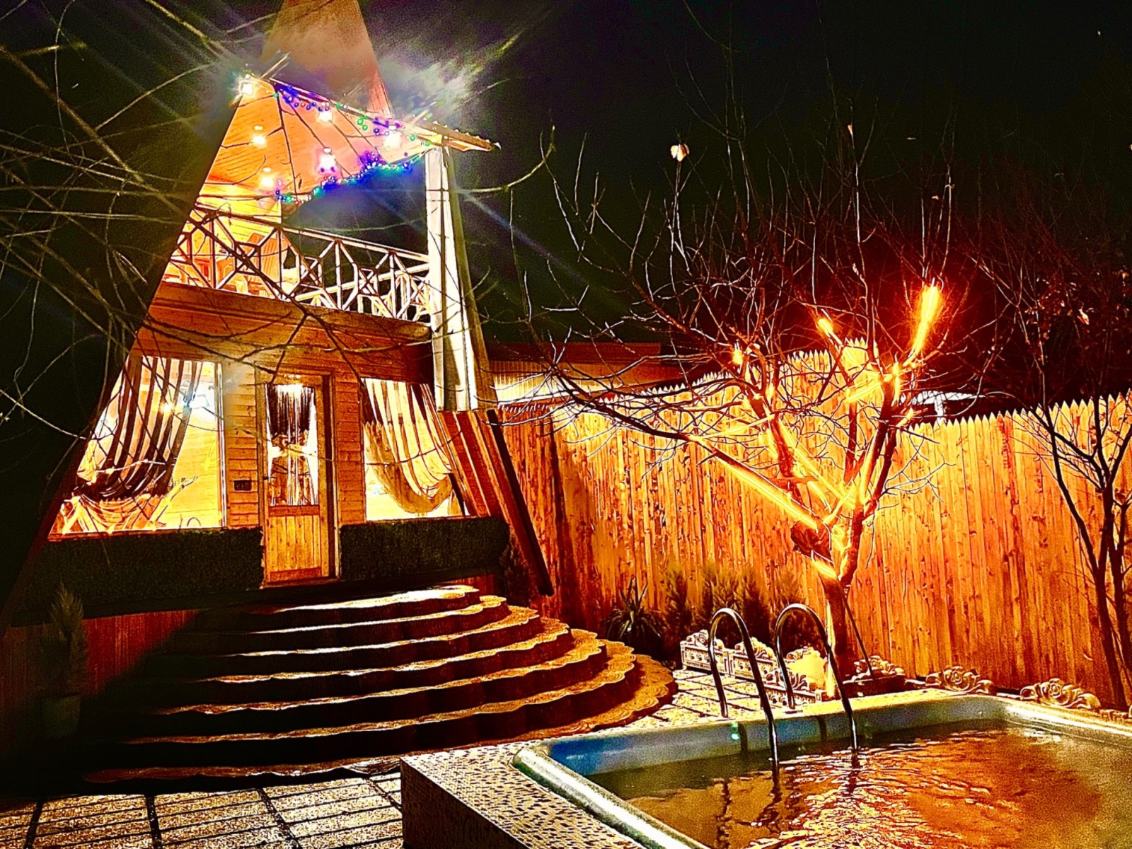 نمای بیرونی ساختمان