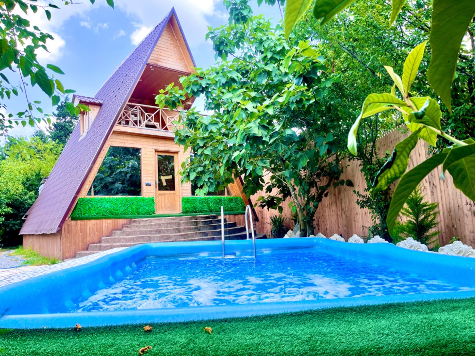 نمای بیرونی ساختمان