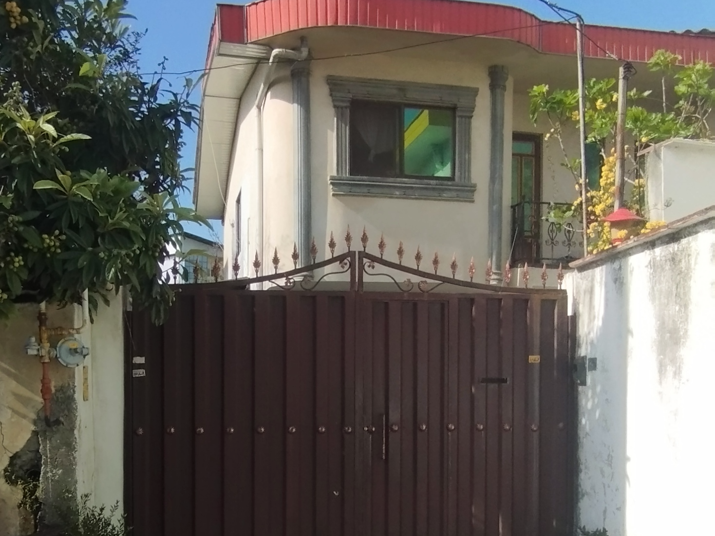 نمای بیرونی ساختمان