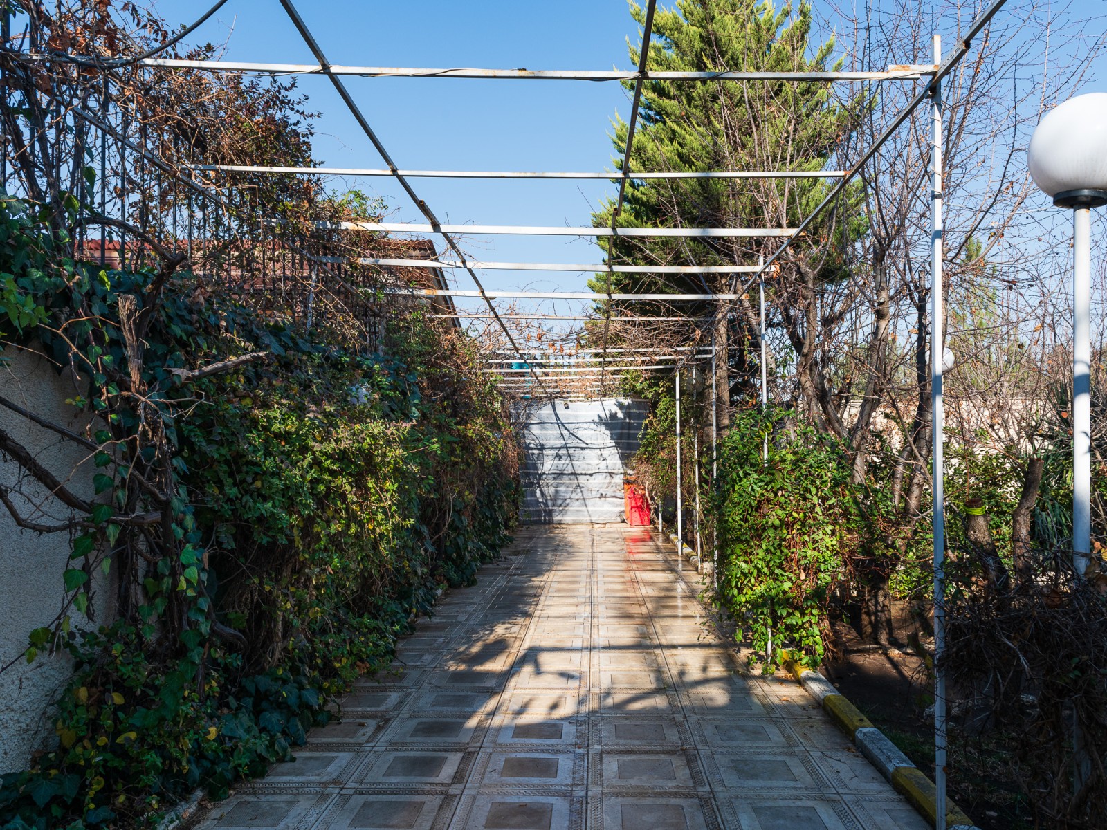 ورودی اقامتگاه