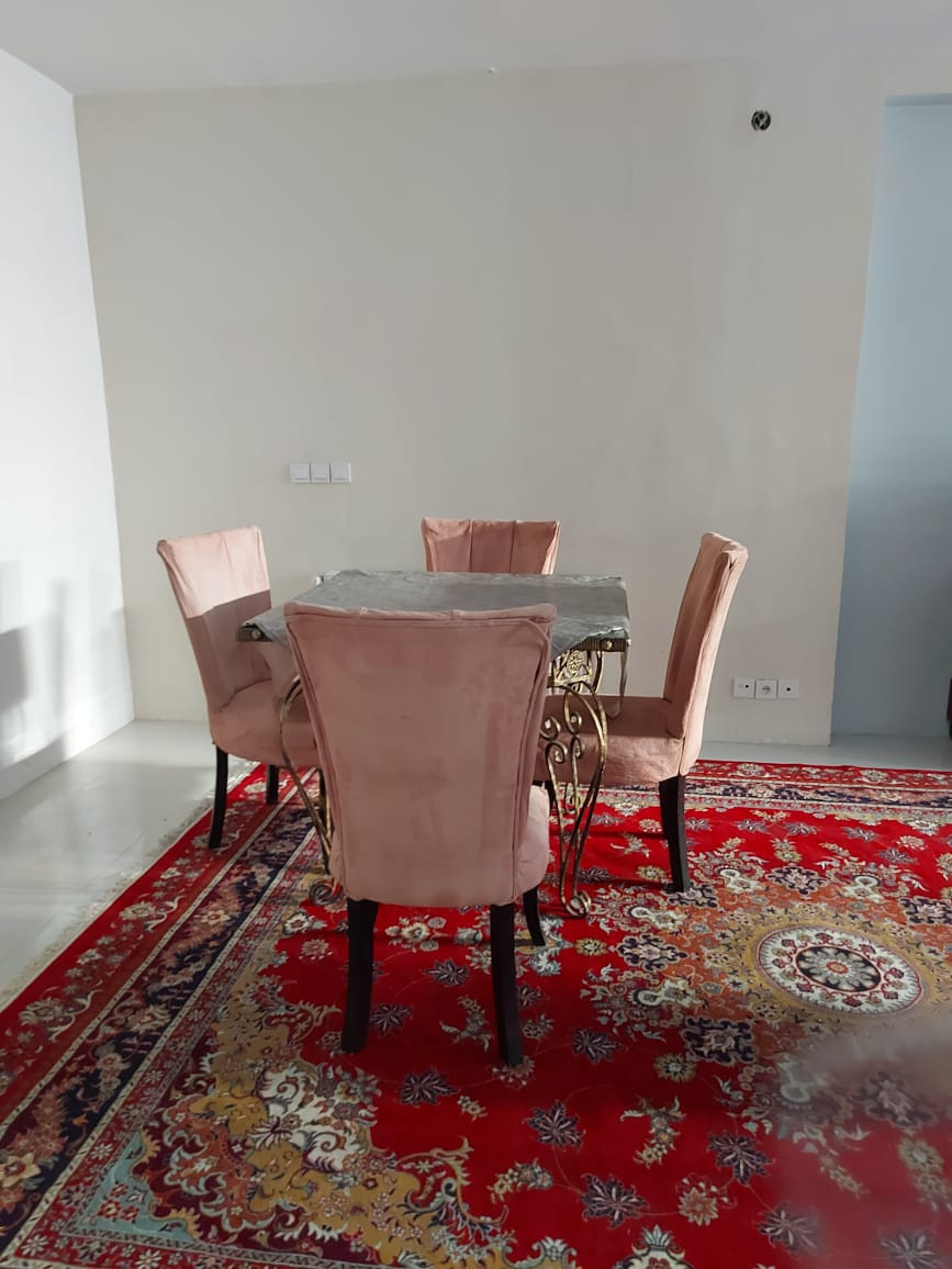 میز غذاخوری