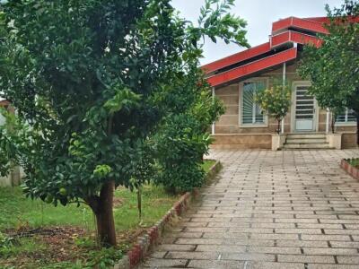 ویلای دو  خوابه با استخر سرپوشیده آب‌گرم