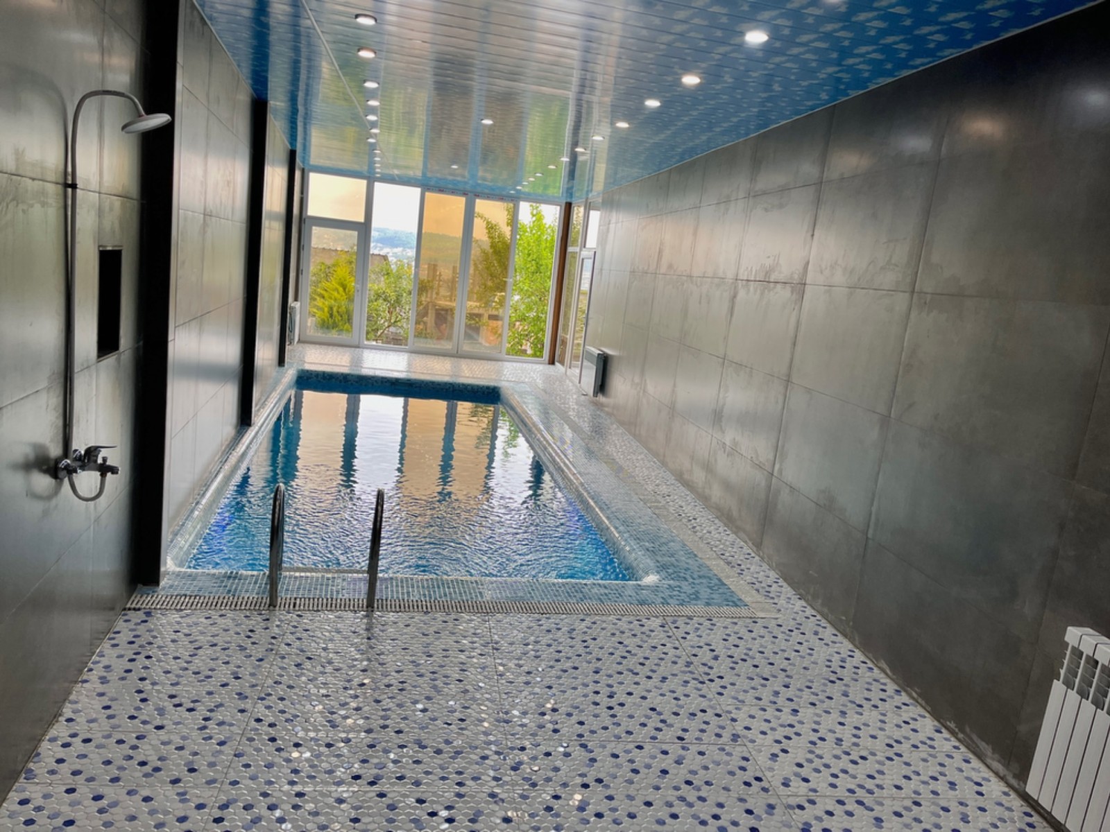 استخر استخر