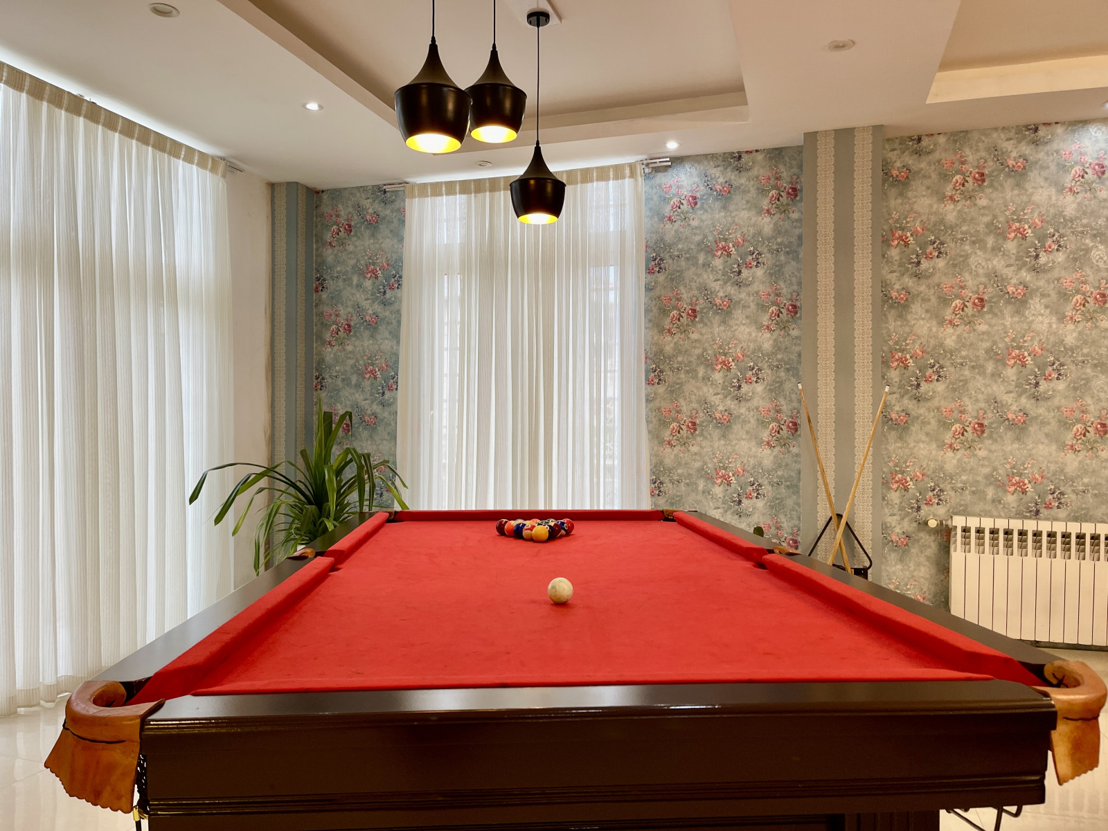 میز بیلیارد میز بیلیارد