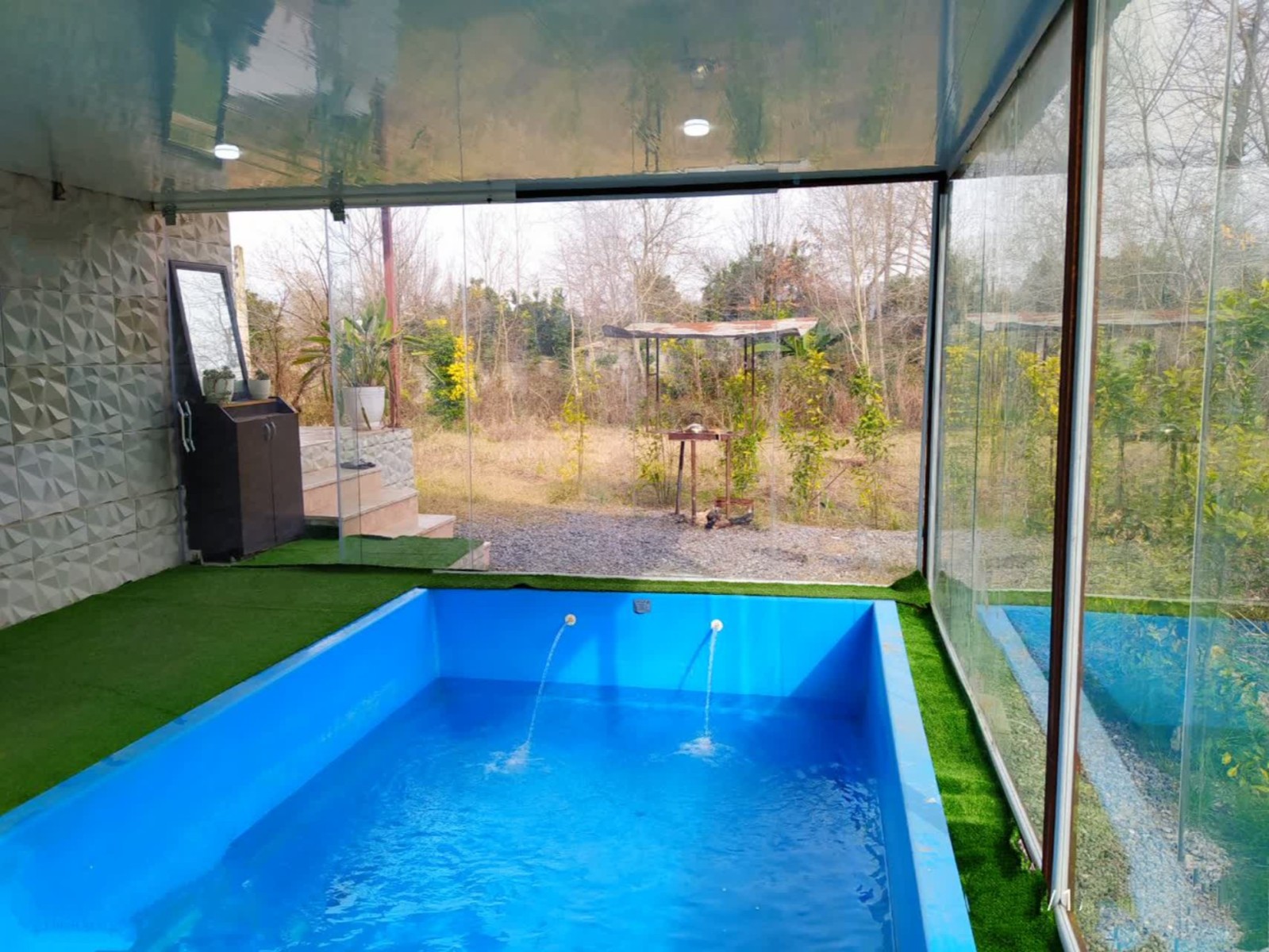 استخر سر پوشیده اتاق شیشه ایی استخر سر پوشیده اتاق شیشه ایی