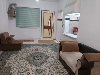 سوئیت تک خواب حیاط دار روبروی استخر لاهیجان