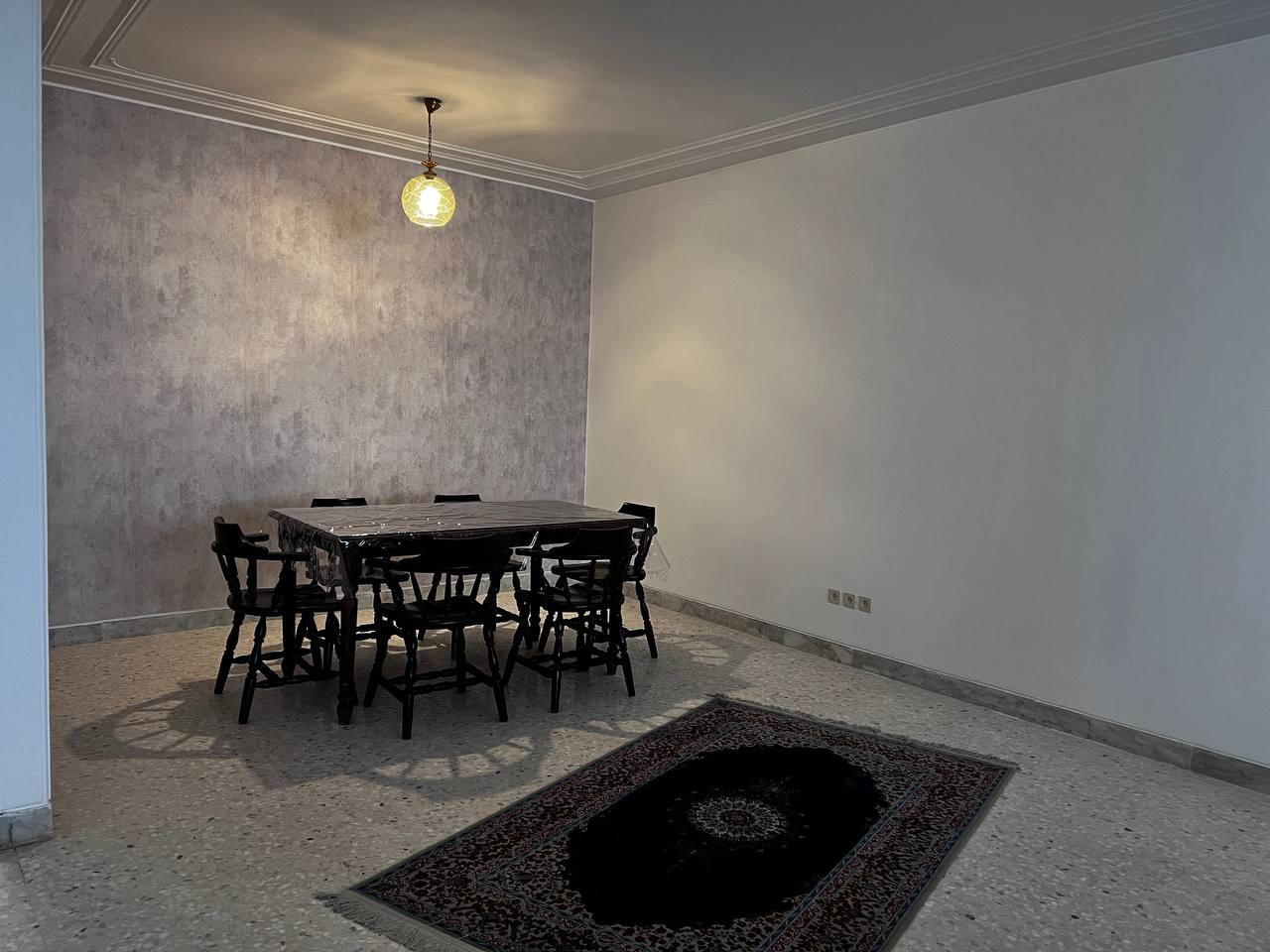 میز ناهارخوری