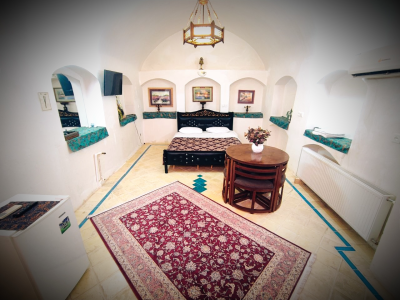 مجموعه اقامتی و سنتی خادمی، واحد 202