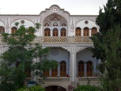 مجموعه اقامتی و سنتی خادمی، واحد 201