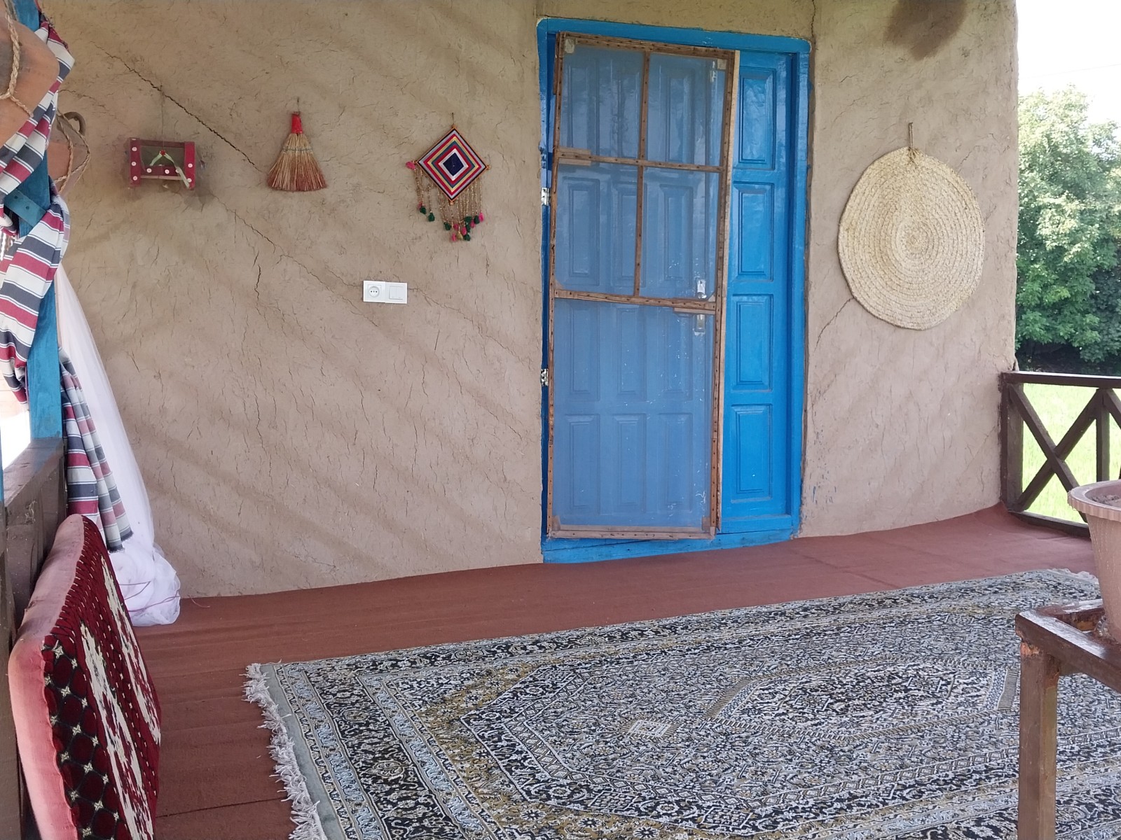 نمای بیرونی ساختمان