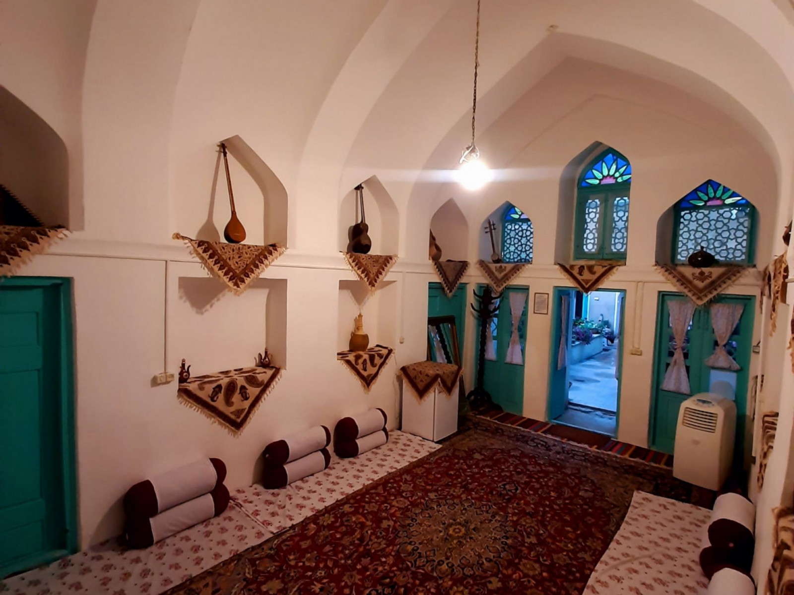 اتاق میهمان خانه