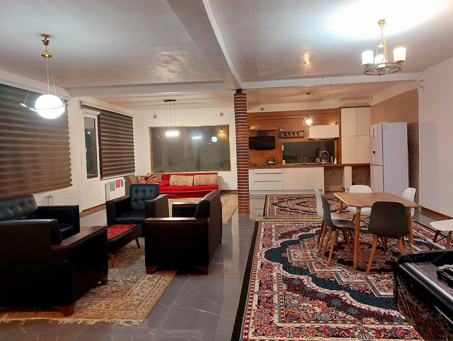 اتاق پذیرایی اتاق پذیرایی همراه مبلمان