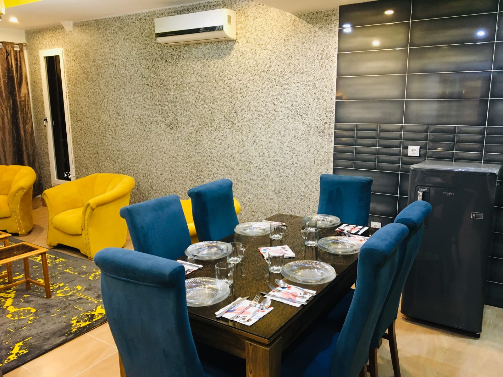 میزغذاخوری