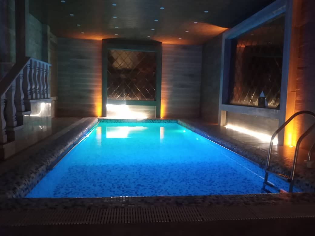 استخر استخر