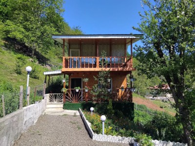 ماسال کلبه چوبی روستایی با طبیعت جنگل