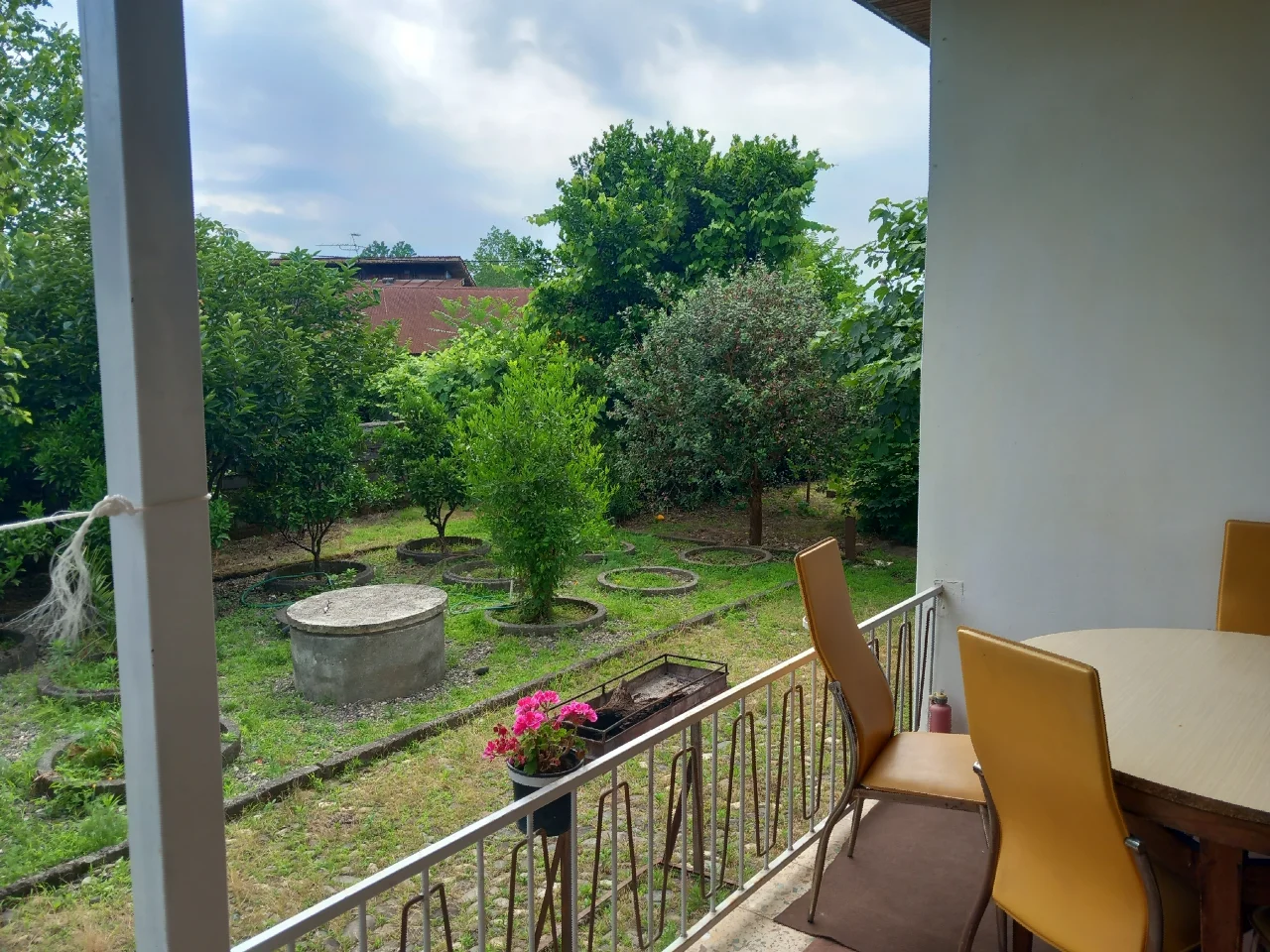 نمای بیرونی ساختمان