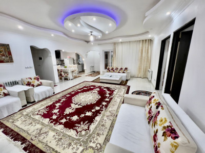 ویلای استخر دار ۳ خوابه نزدیک جنگل و دریا ویلای استخر دار ۳ خوابه نزدیک جنگل و دریا