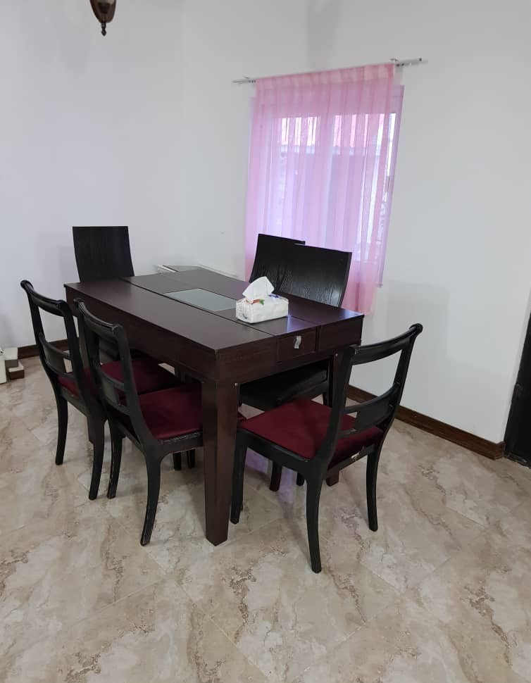 میز غذاخوری