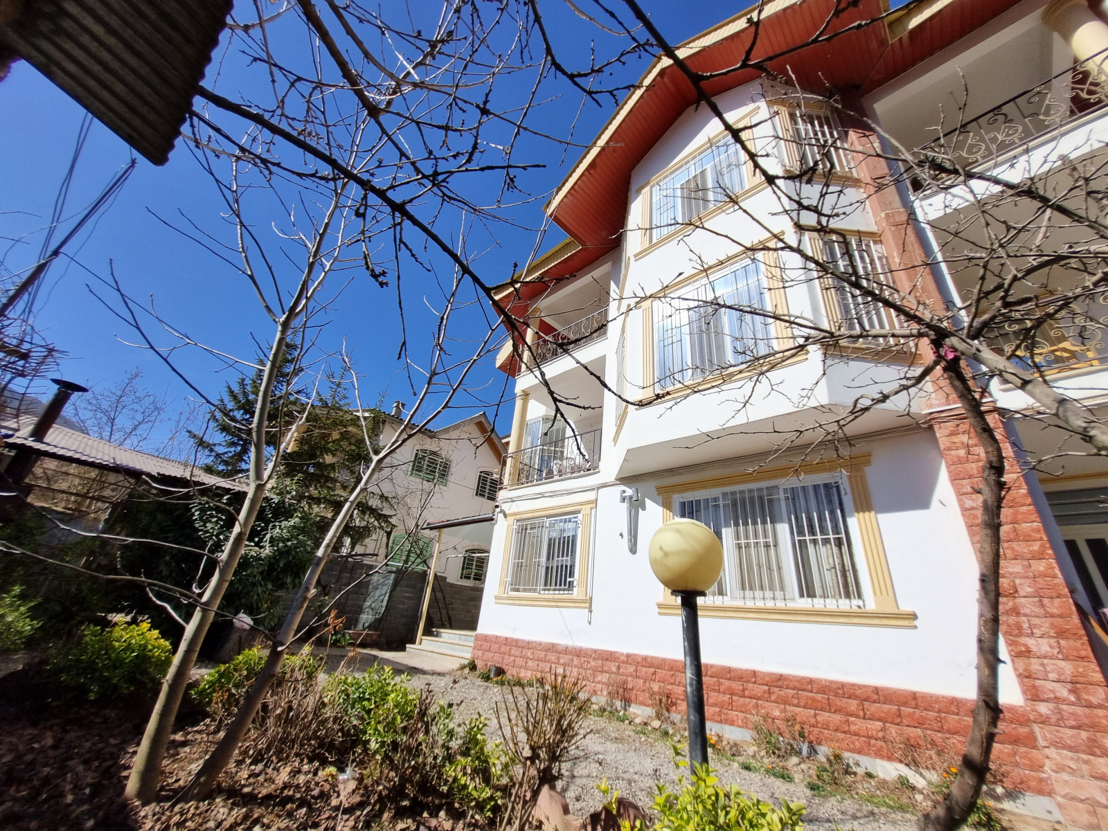 نمای ساختمان