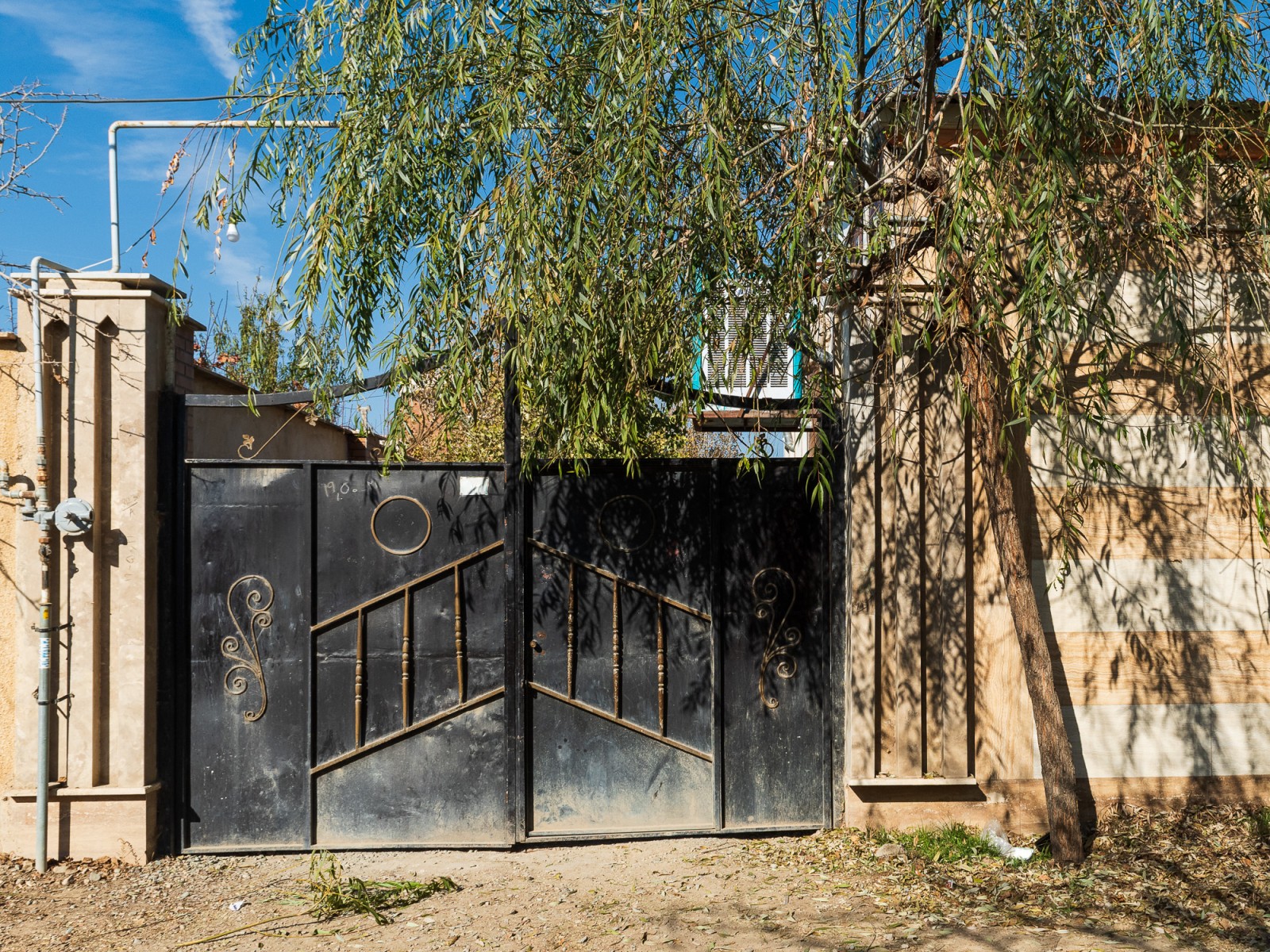 ورودی اقامتگاه ورودی اقامتگاه