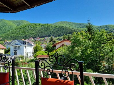 ویلای جنگلی شومینه دار با منظره زیبا