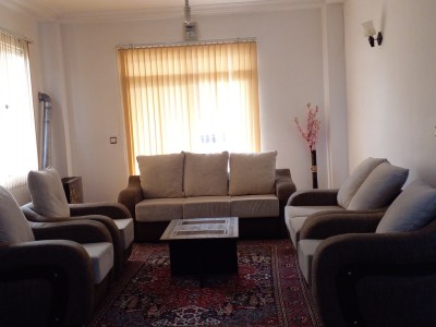 آپارتمان مبله، دو خواب، دسترسی عالی