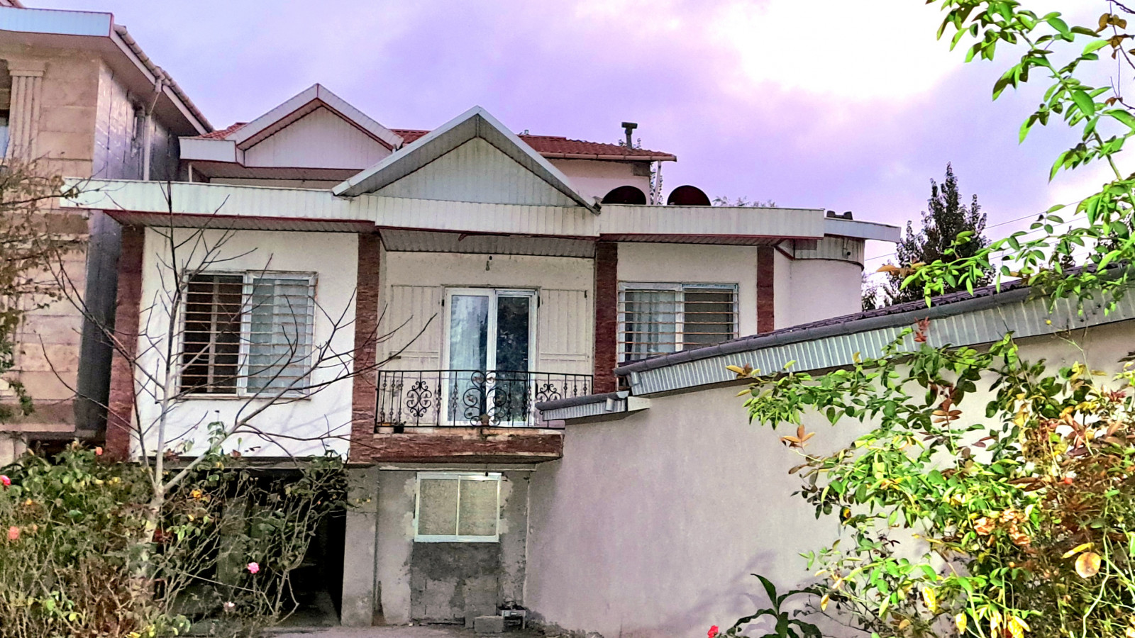 نمای اقامتگاه