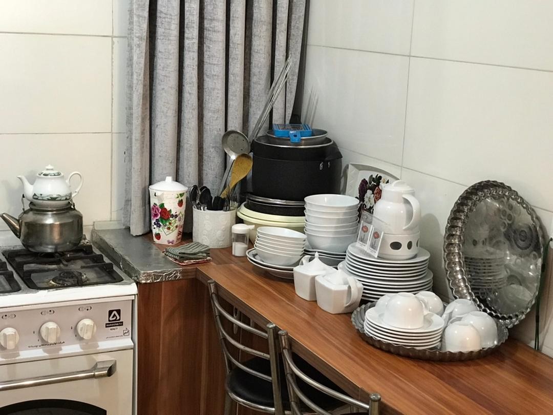 ظروف به تعداد۶ نفر