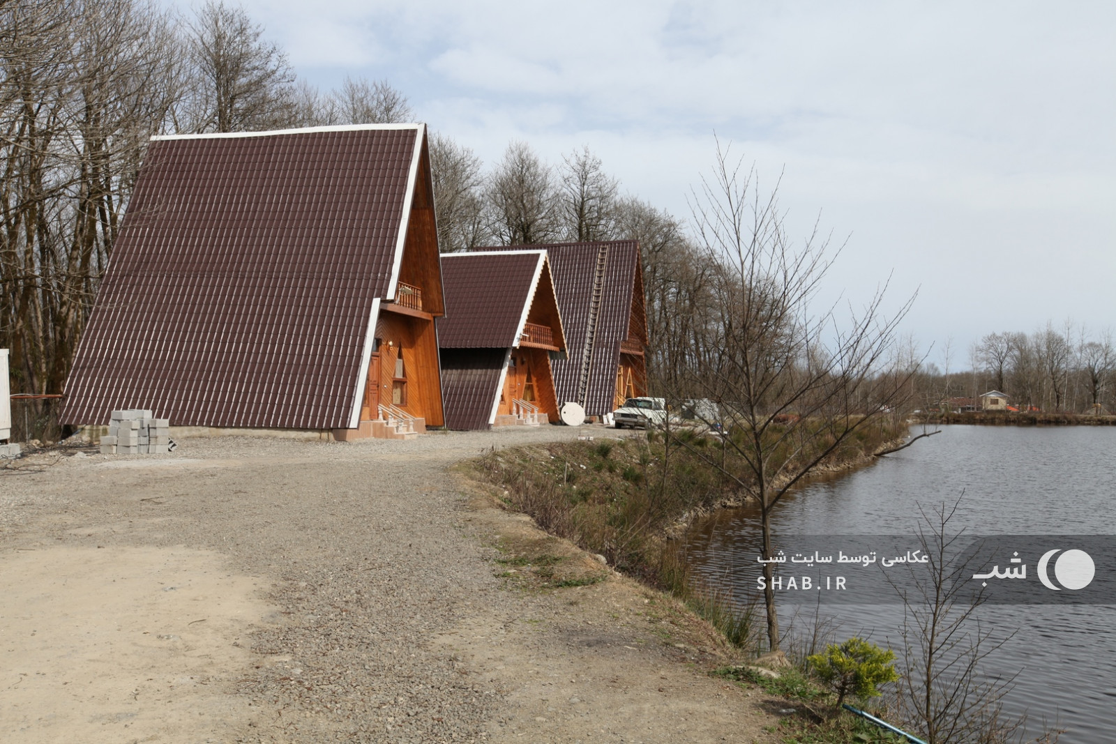 نمای بیرون محوطه‌ی گیلار
