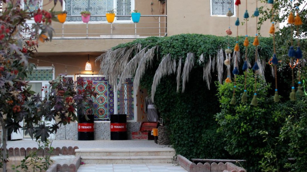 حیاط