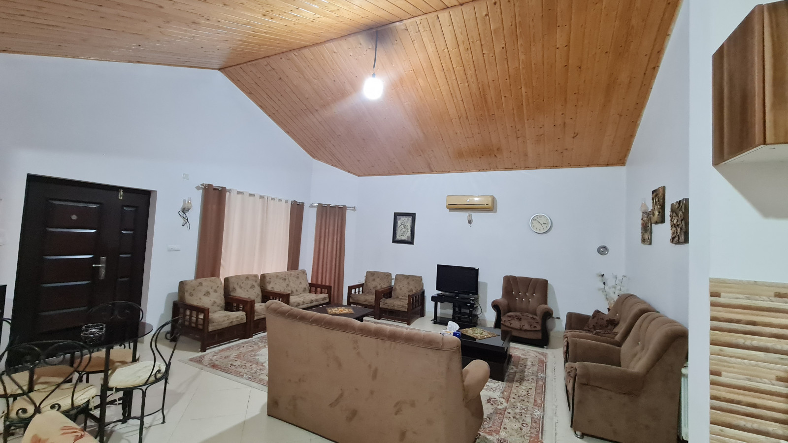 اتاق پذیرایی