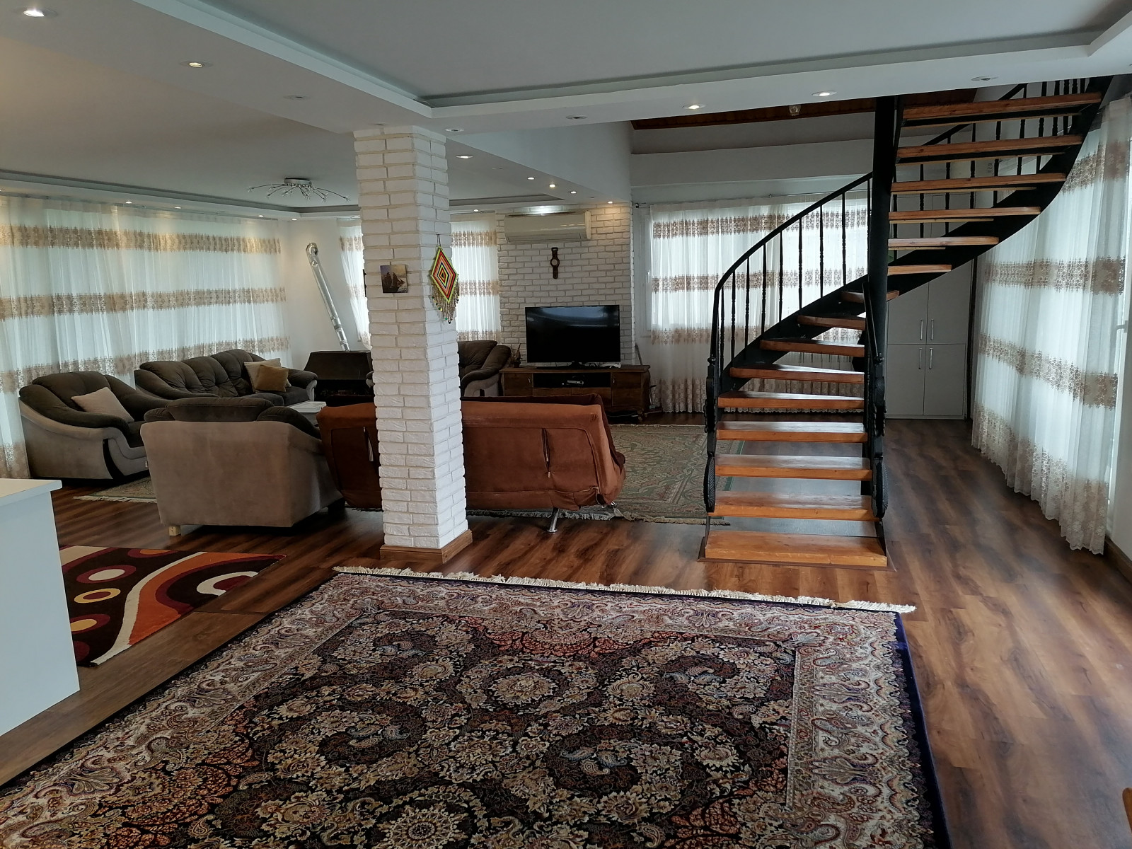 اتاق پذیرایی