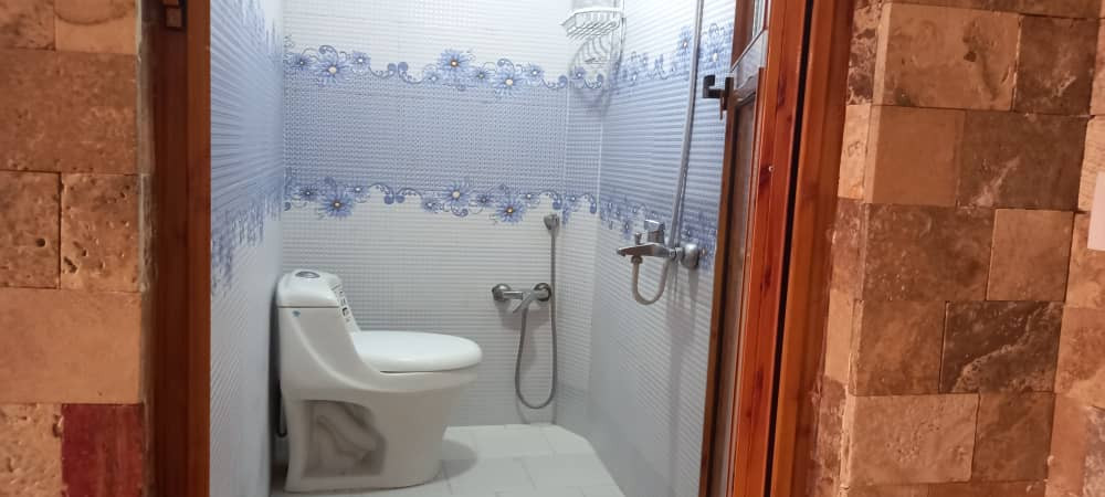 سرویس بهداشتی و حمام