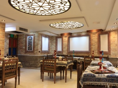 اقامتگاه بهار نارنج حافظ 101
