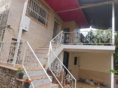 خانه باغ چشم‌انداز جنگل