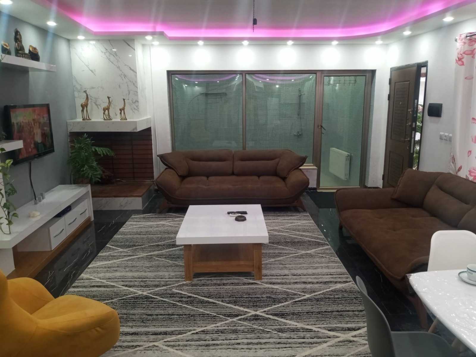 اتاق پذیرایی